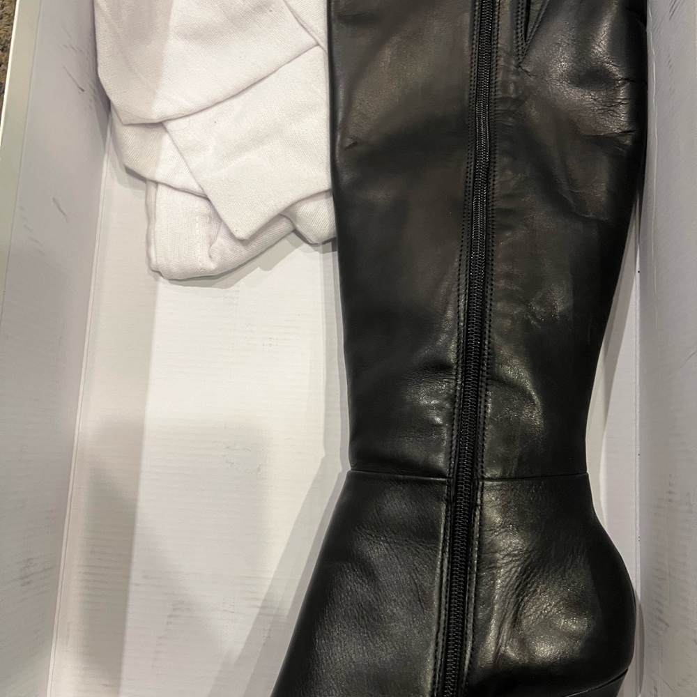 SCHUTZ Magalli Black Heeled knee high Boots.